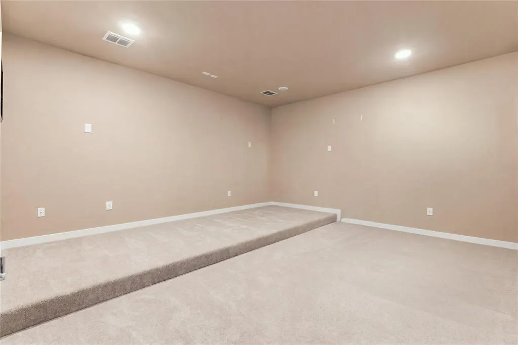 609 Lismore Drive