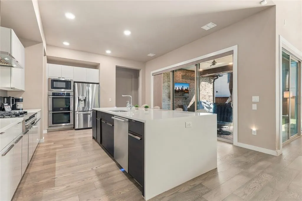 609 Lismore Drive