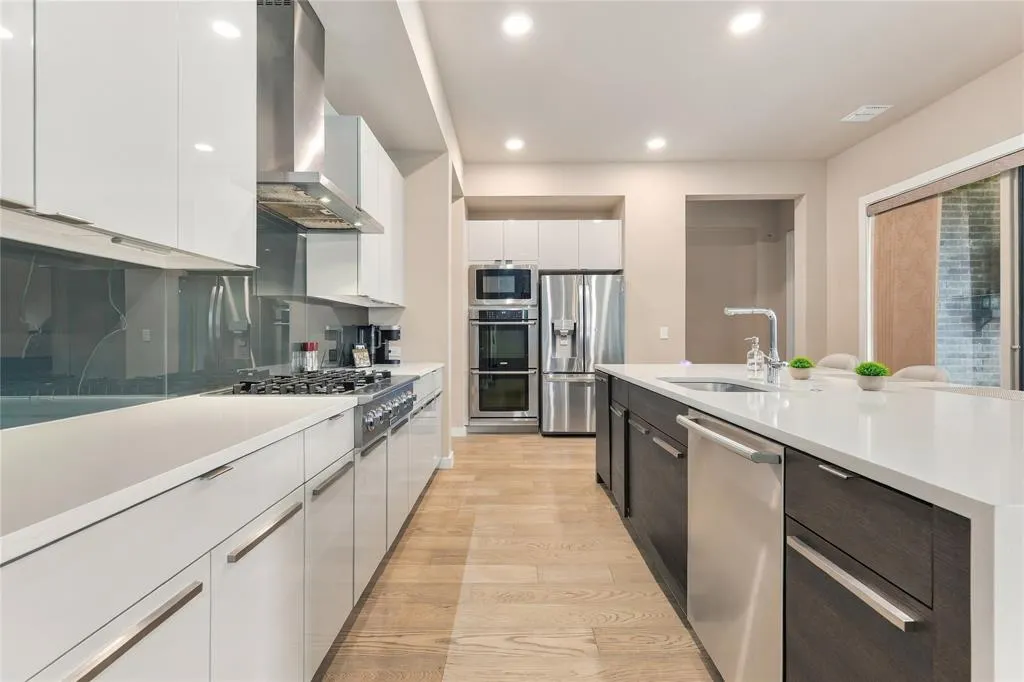 609 Lismore Drive