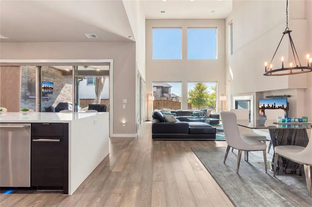 609 Lismore Drive