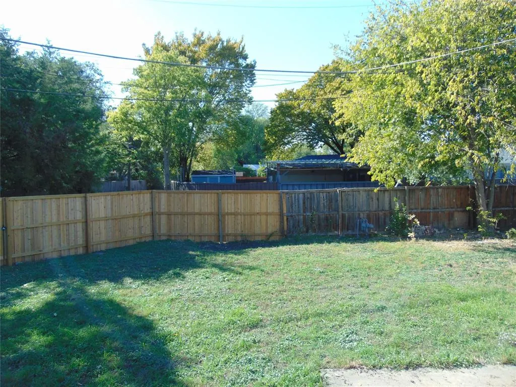 1741 Oak Hill Circle
