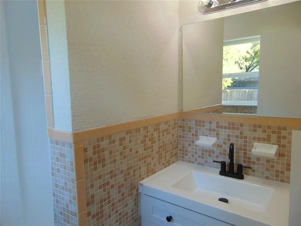 1741 Oak Hill Circle