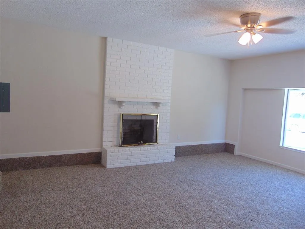 1741 Oak Hill Circle