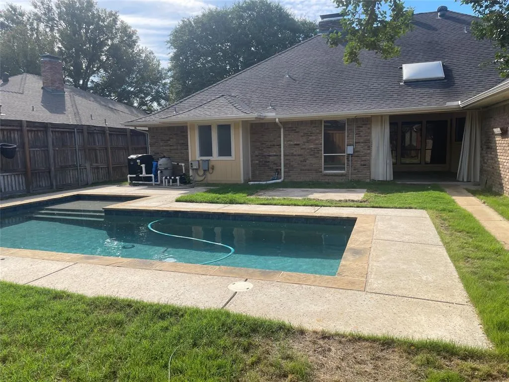 12112 Cross Creek Drive