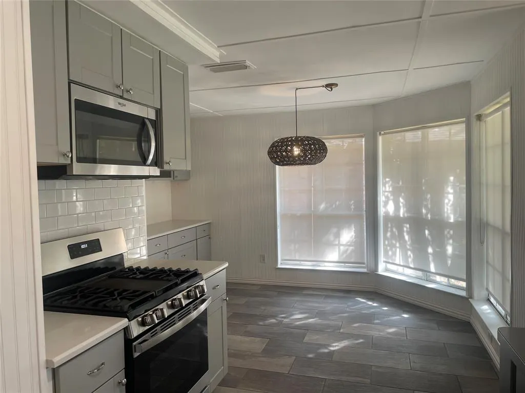 12112 Cross Creek Drive