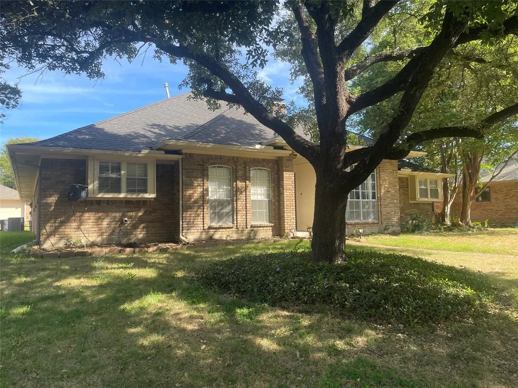12112 Cross Creek Drive