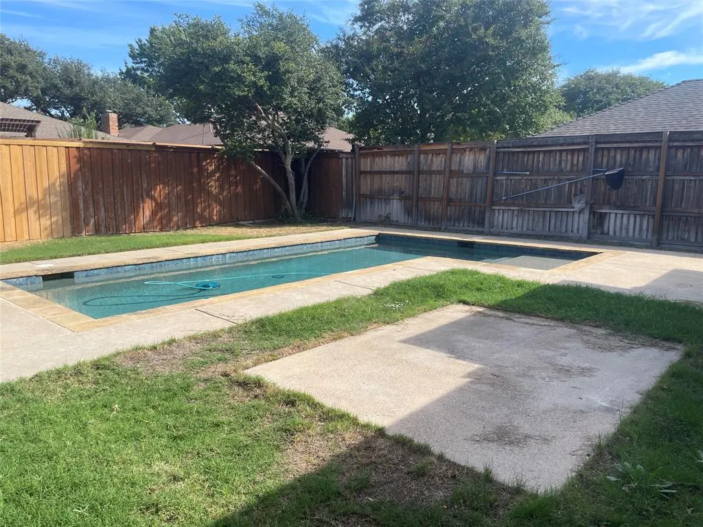 12112 Cross Creek Drive