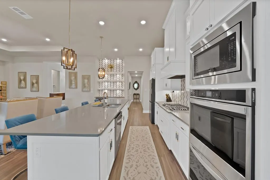 4612 Rocky Ridge Trail