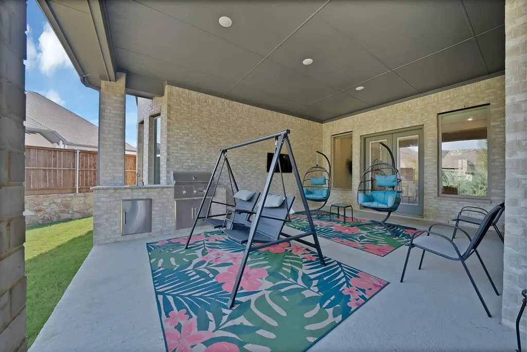 4612 Rocky Ridge Trail