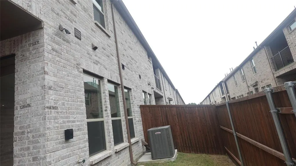 824 Heart Reef Road