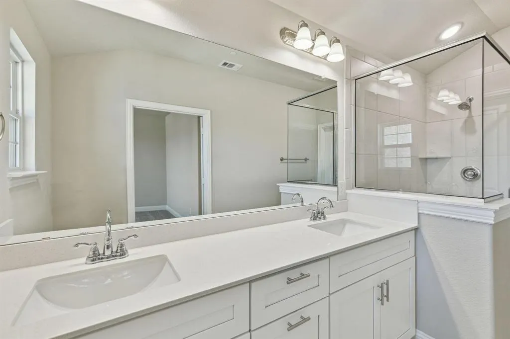 824 Heart Reef Road