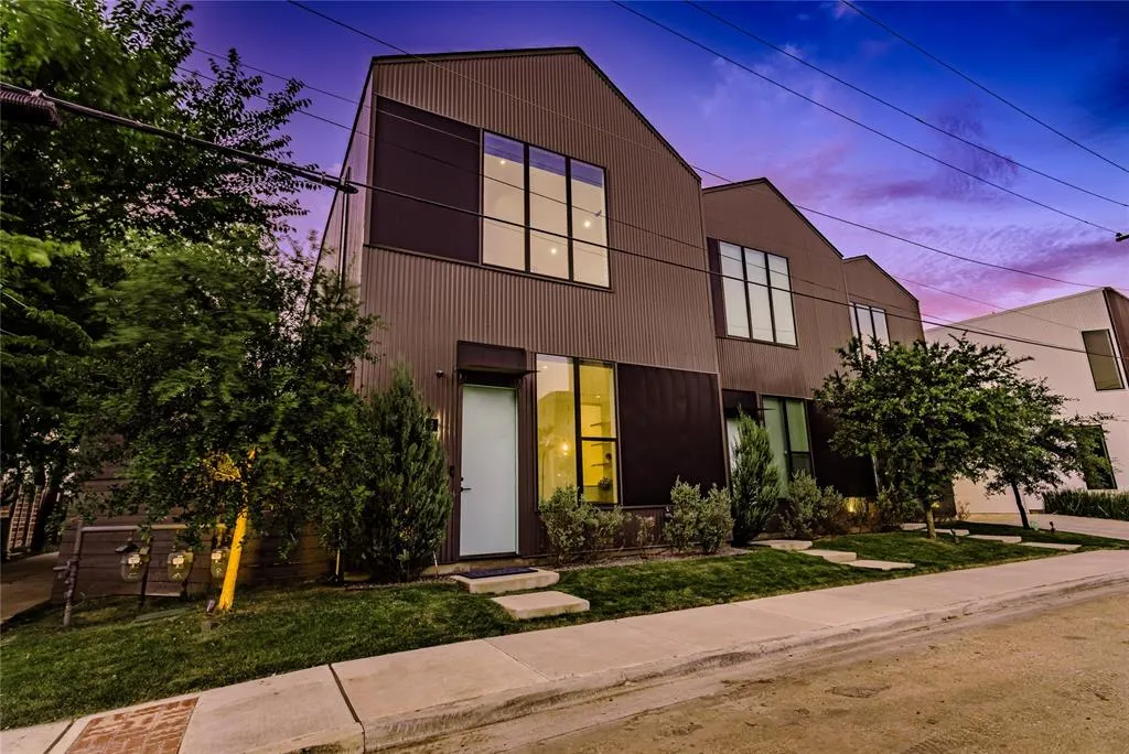 1504 Burlew Street #101
