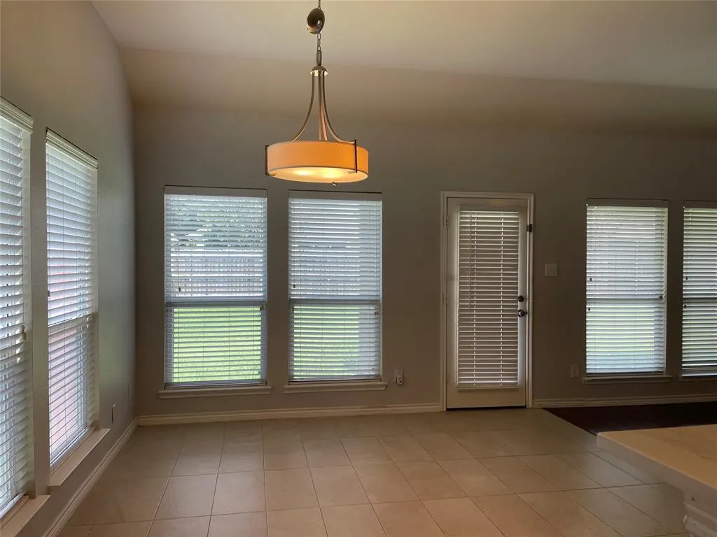 1208 Lazy Lane