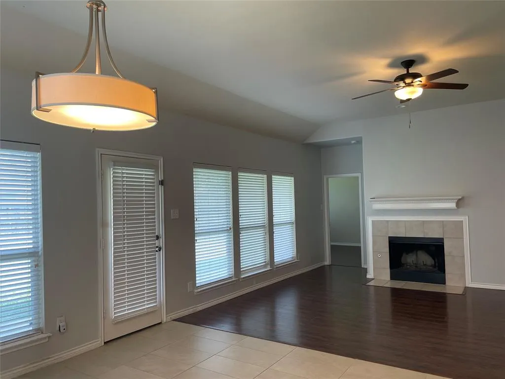 1208 Lazy Lane