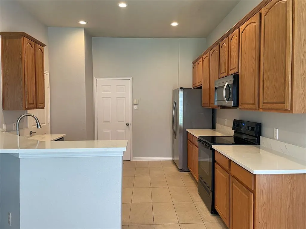 1208 Lazy Lane