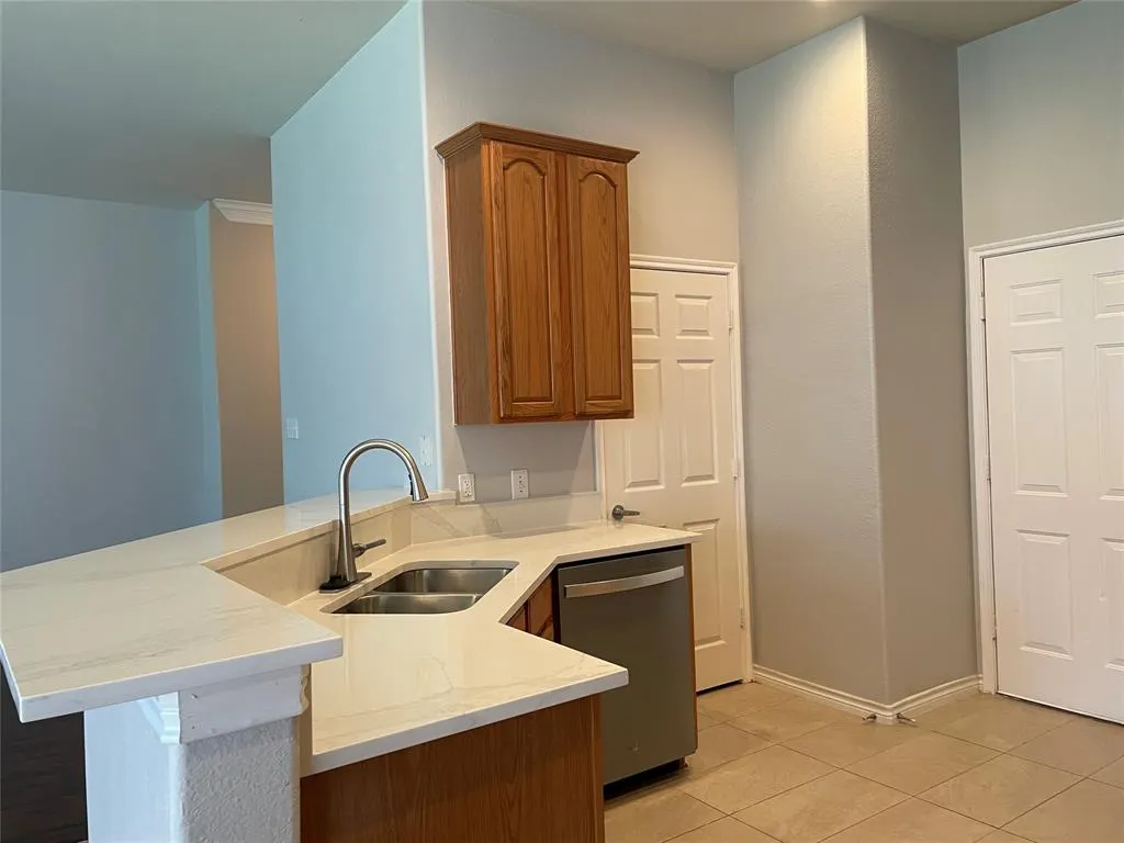1208 Lazy Lane