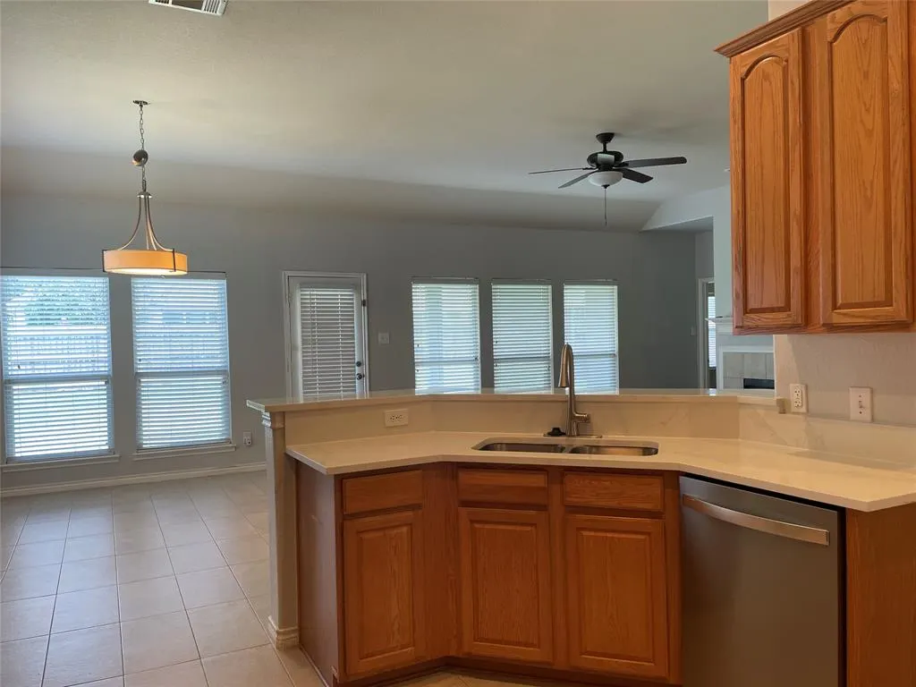 1208 Lazy Lane