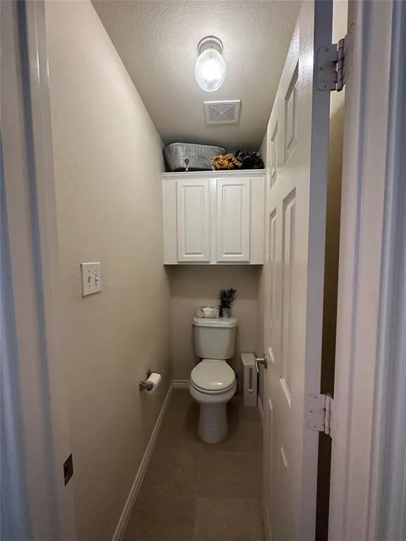 1208 Lazy Lane