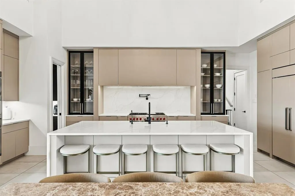 4301 Corabelle Lane
