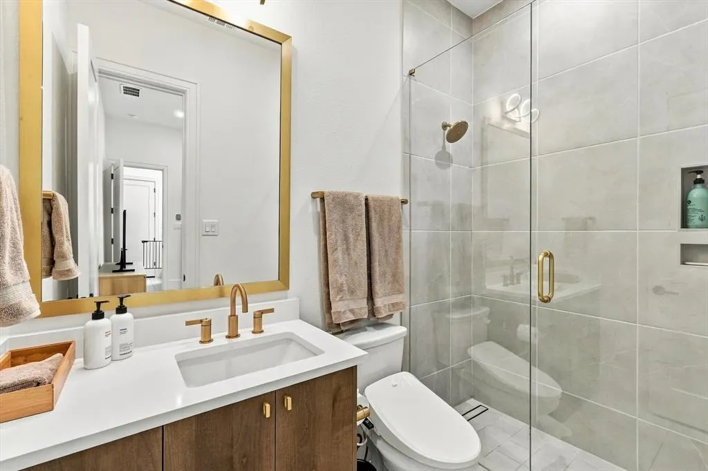 4301 Corabelle Lane