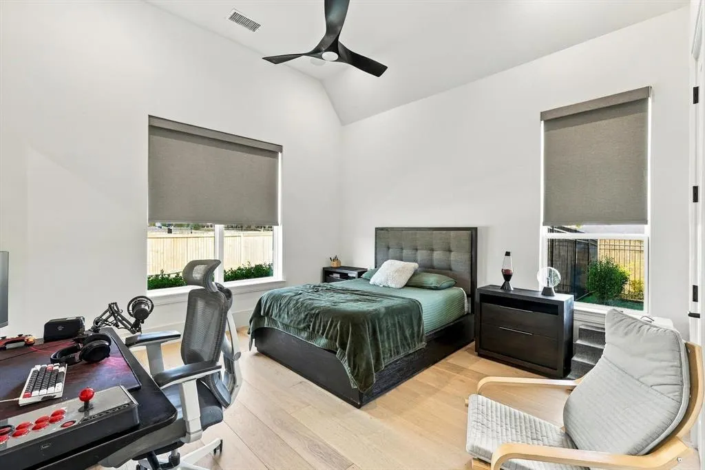 4301 Corabelle Lane