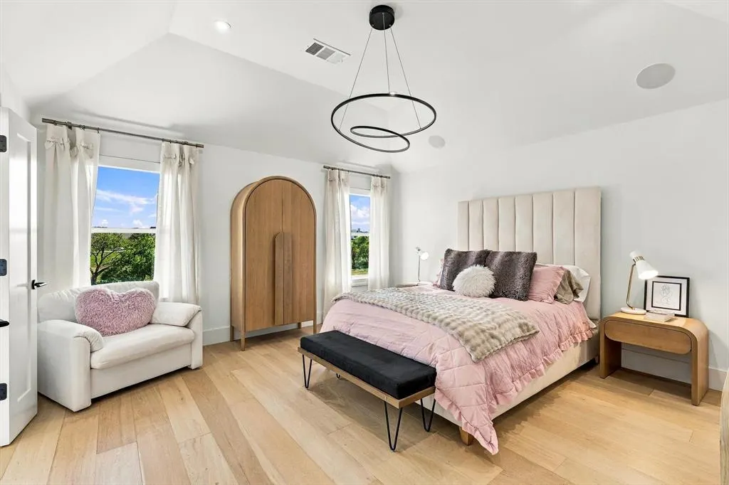 4301 Corabelle Lane