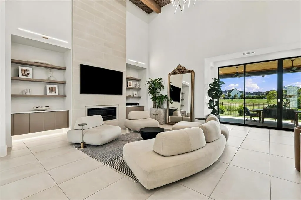 4301 Corabelle Lane
