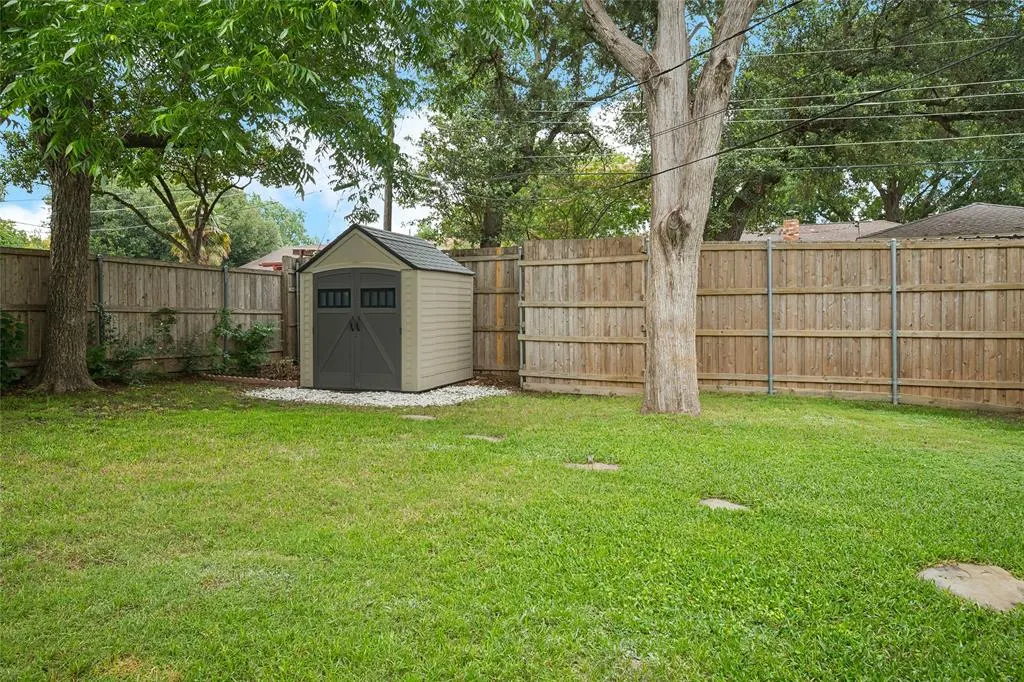 8426 Baumgarten Drive