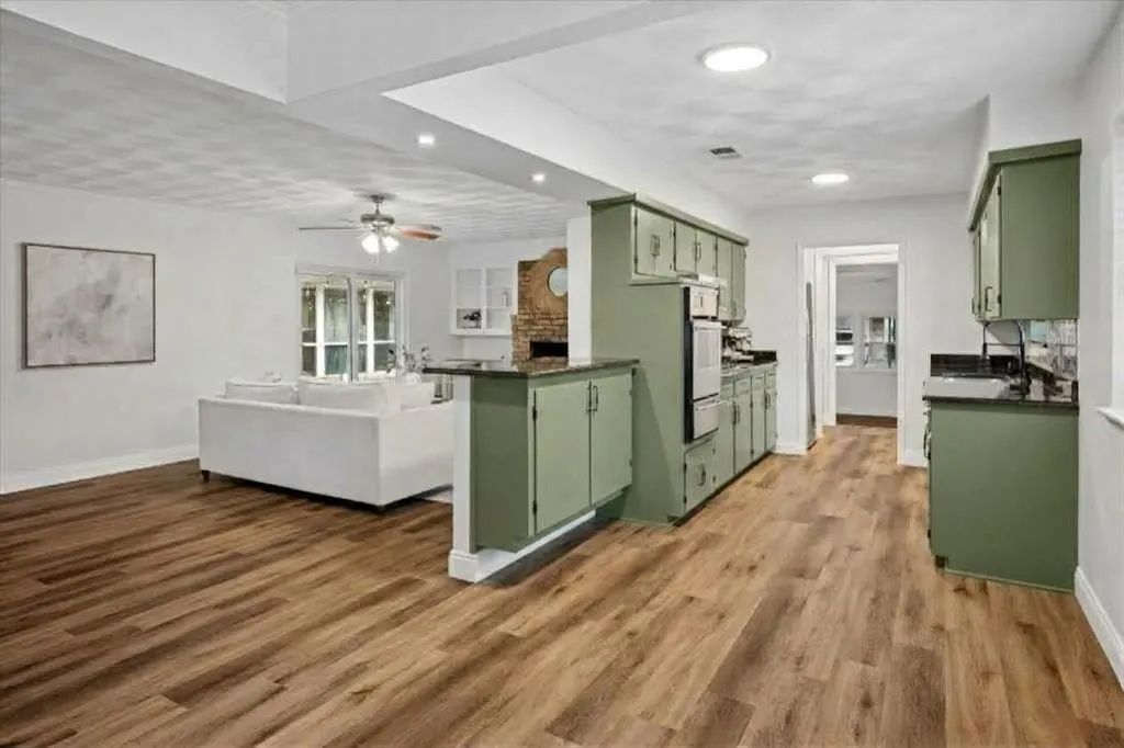 8426 Baumgarten Drive