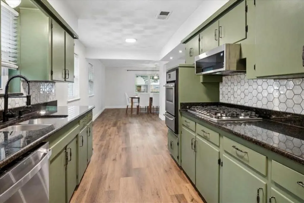 8426 Baumgarten Drive