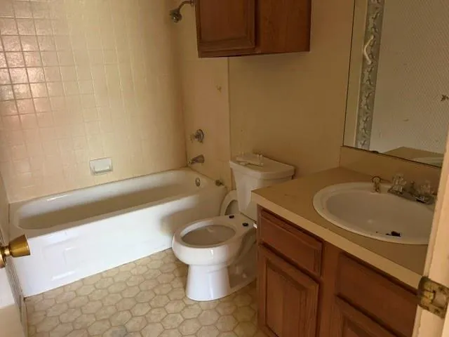 9801 Royal Lane #308