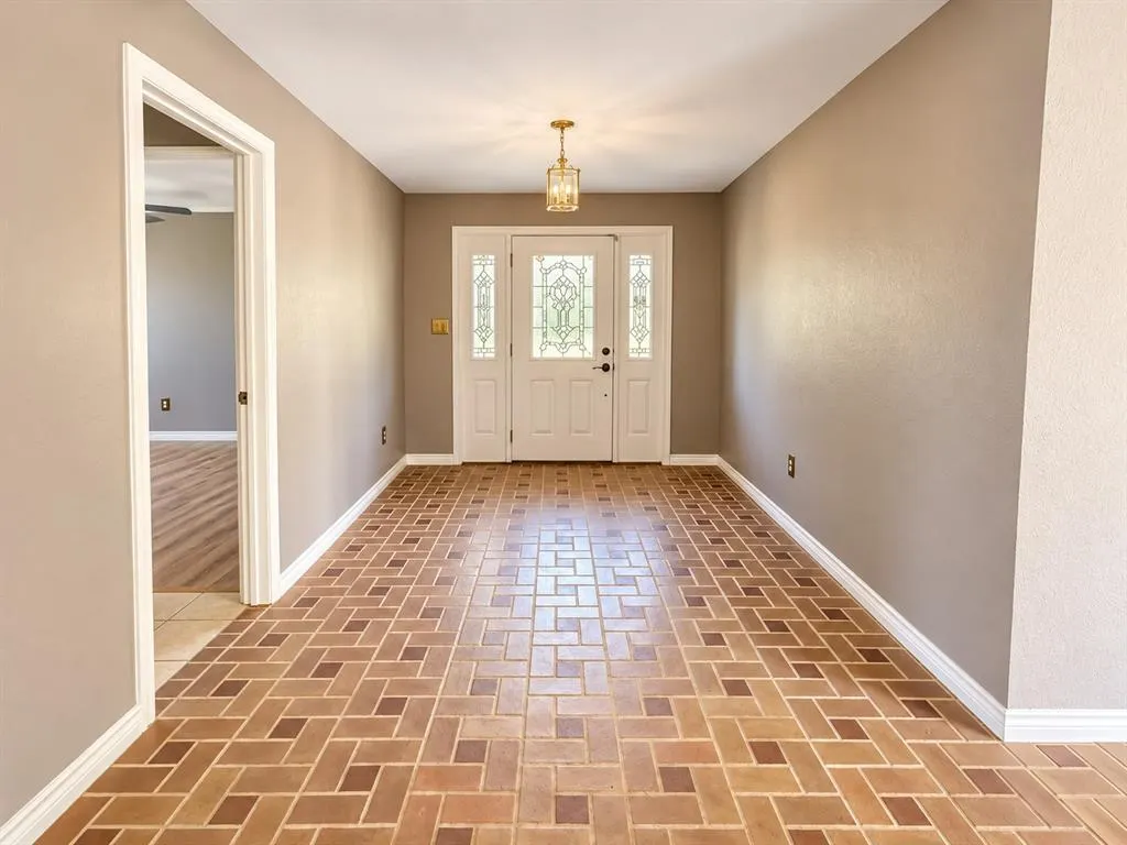 8560 County Road 513