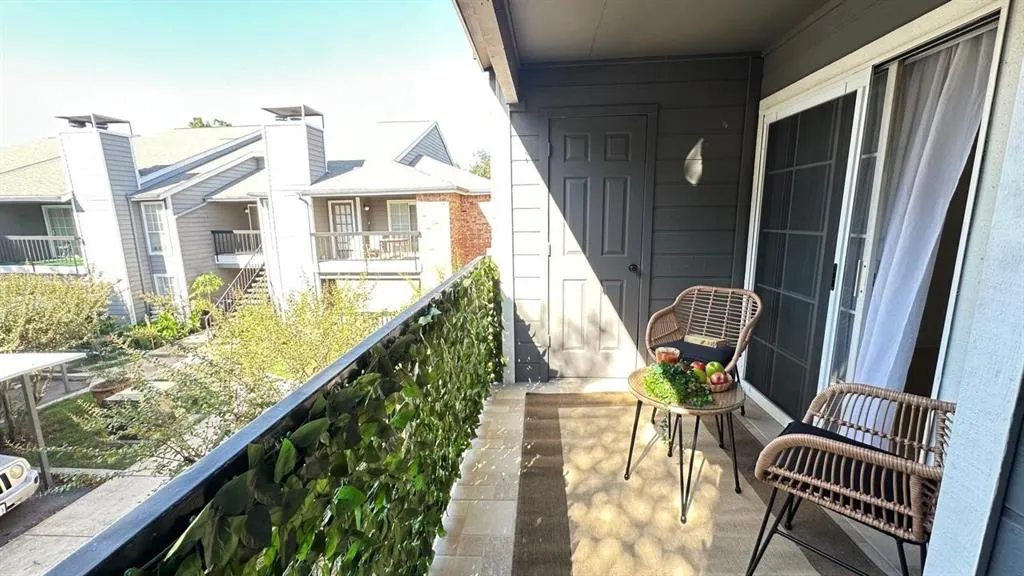 18333 Roehampton Drive #322
