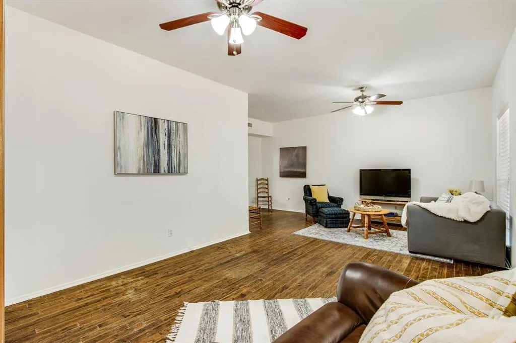 6023 E University Boulevard #204
