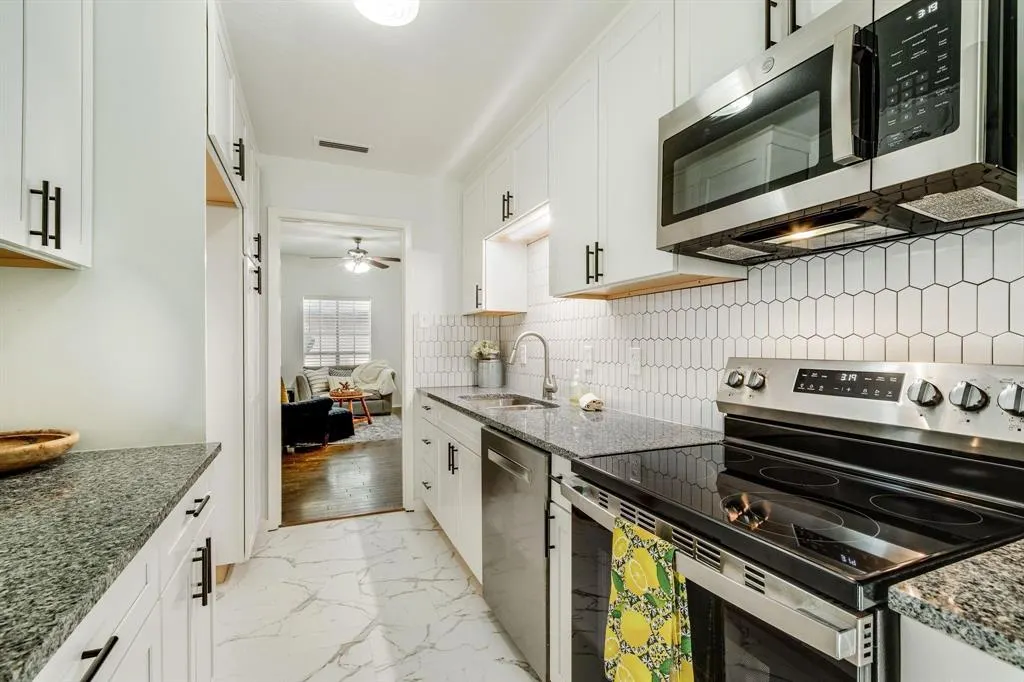 6023 E University Boulevard #204