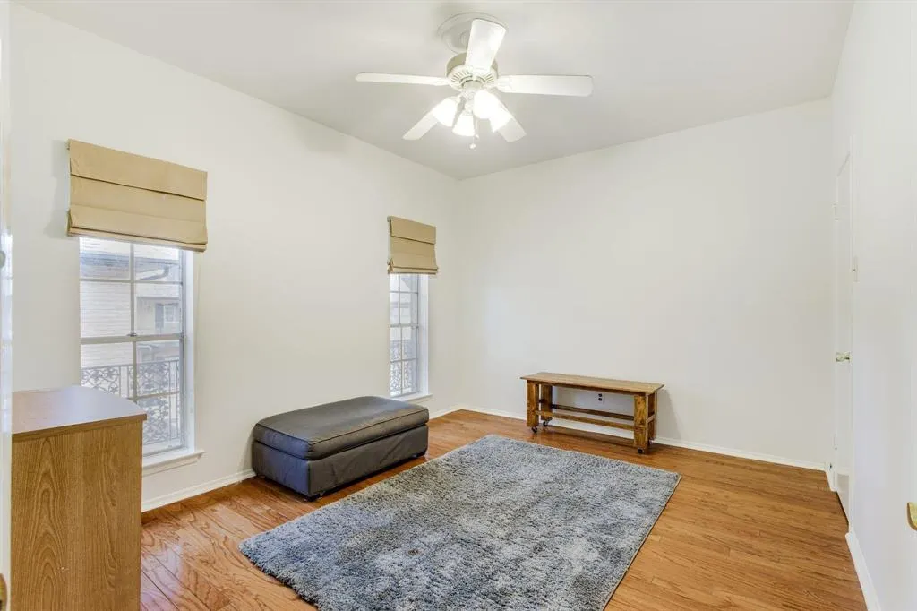 6023 E University Boulevard #204
