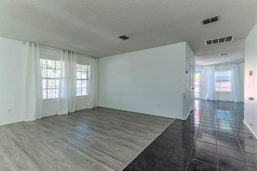 3002 Cedar Crest Drive