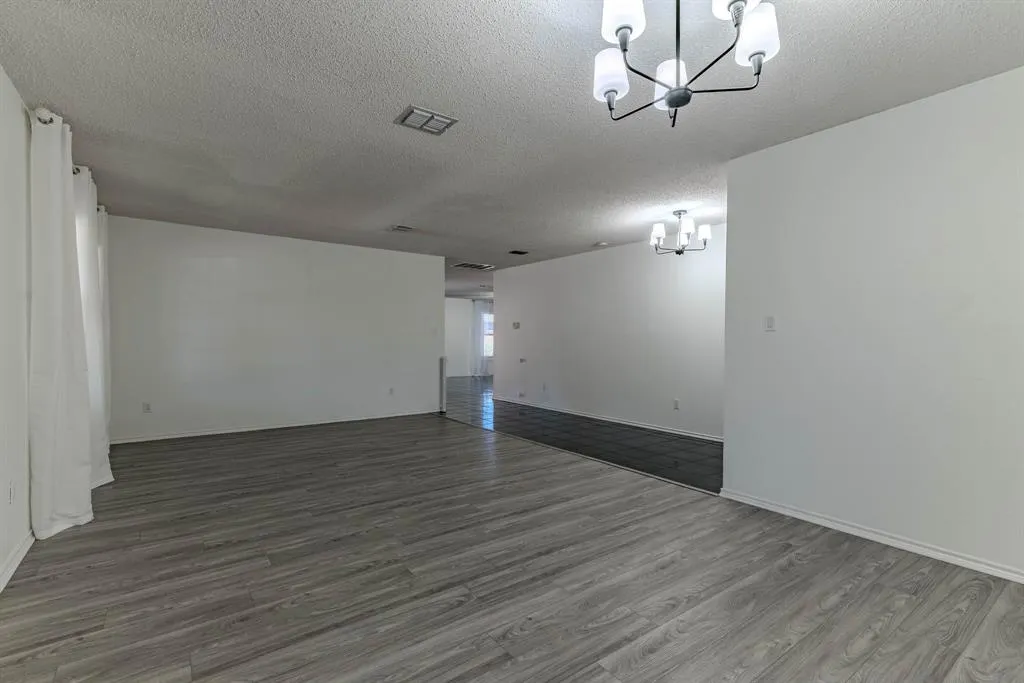 3002 Cedar Crest Drive