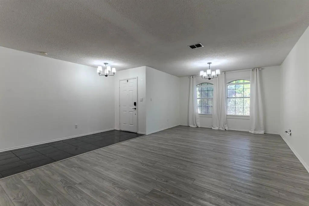 3002 Cedar Crest Drive