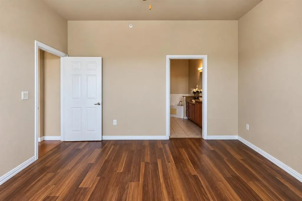 800 E 15th Street #201