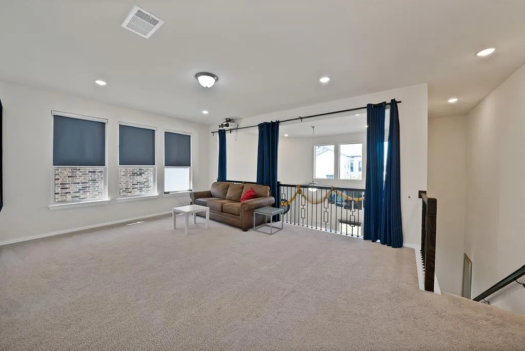 2425 Muirfield Drive