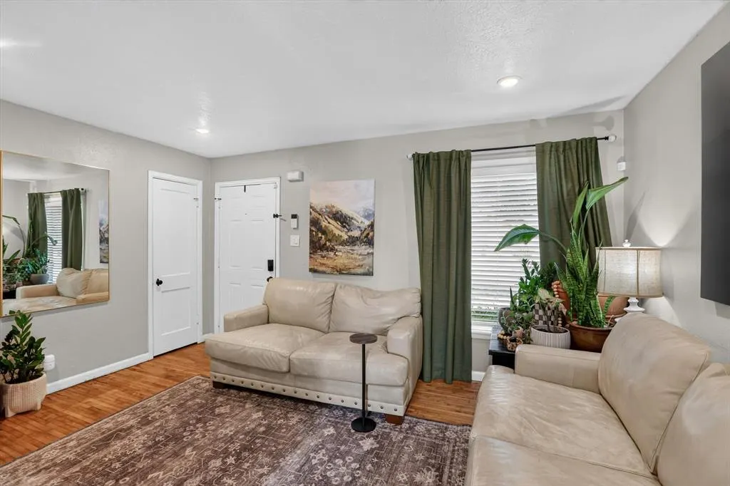 10518 Dawn Drive