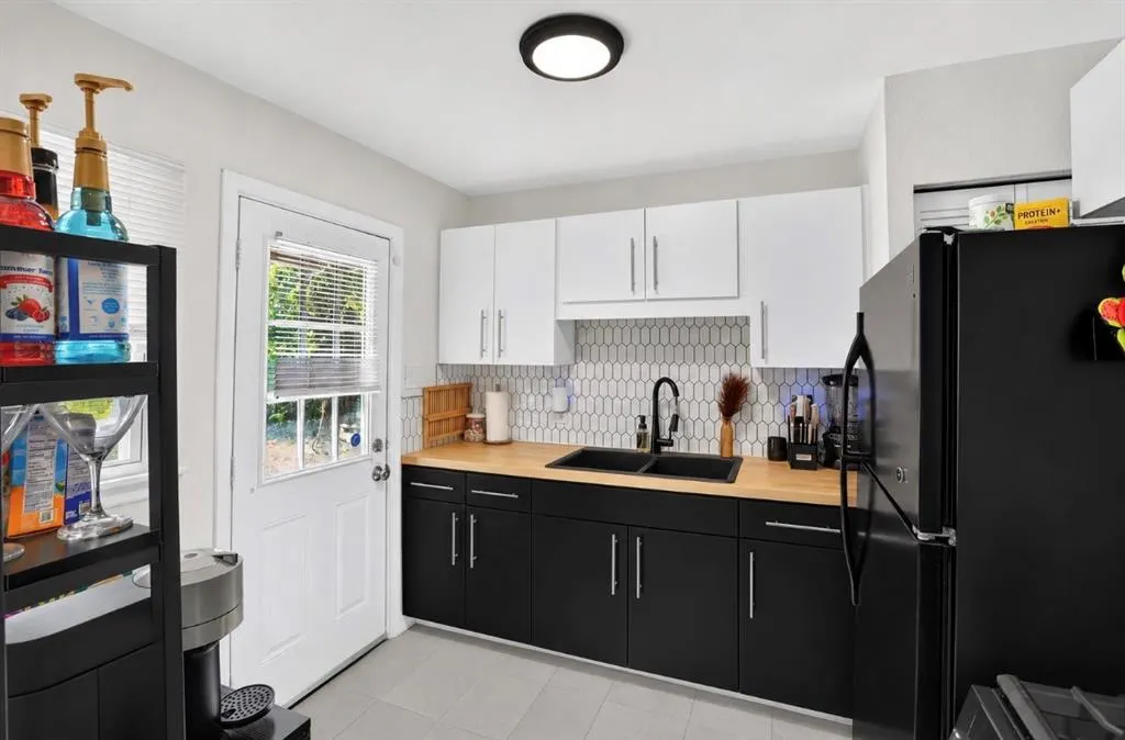 10518 Dawn Drive