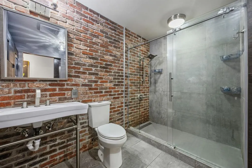 1122 Jackson Street #609