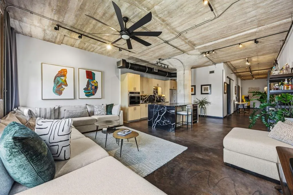 1122 Jackson Street #609