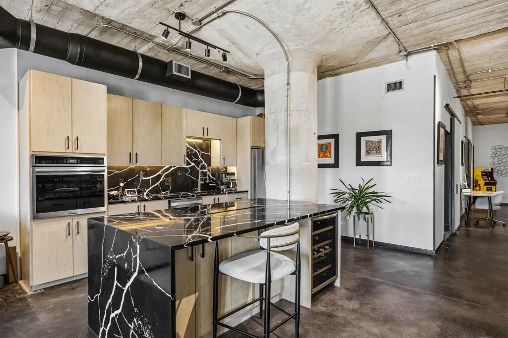 1122 Jackson Street #609