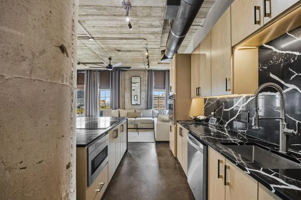 1122 Jackson Street #609