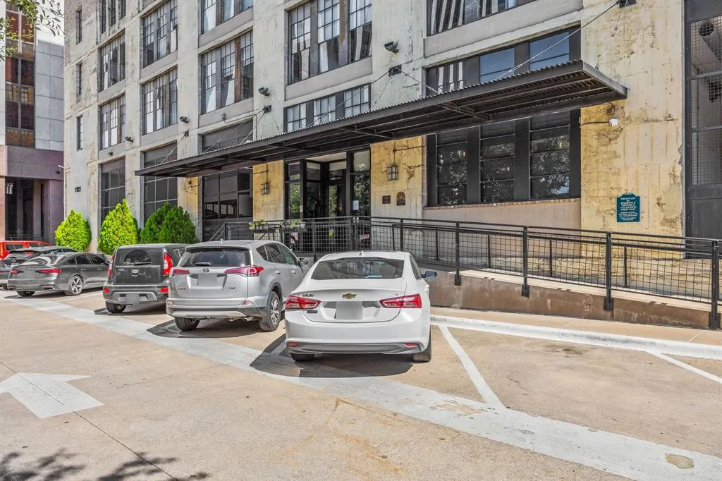 1122 Jackson Street #609