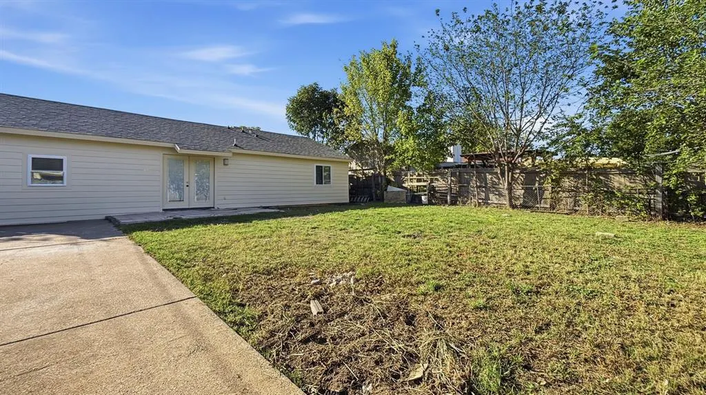 920 Carom Way