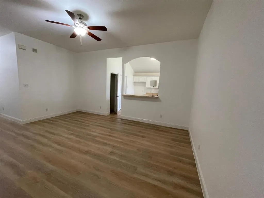 2049 Sunny Side Drive